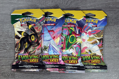 Pokémon TCG: Sword & Shield Evolving Skies Sleeved Single Booster Pack