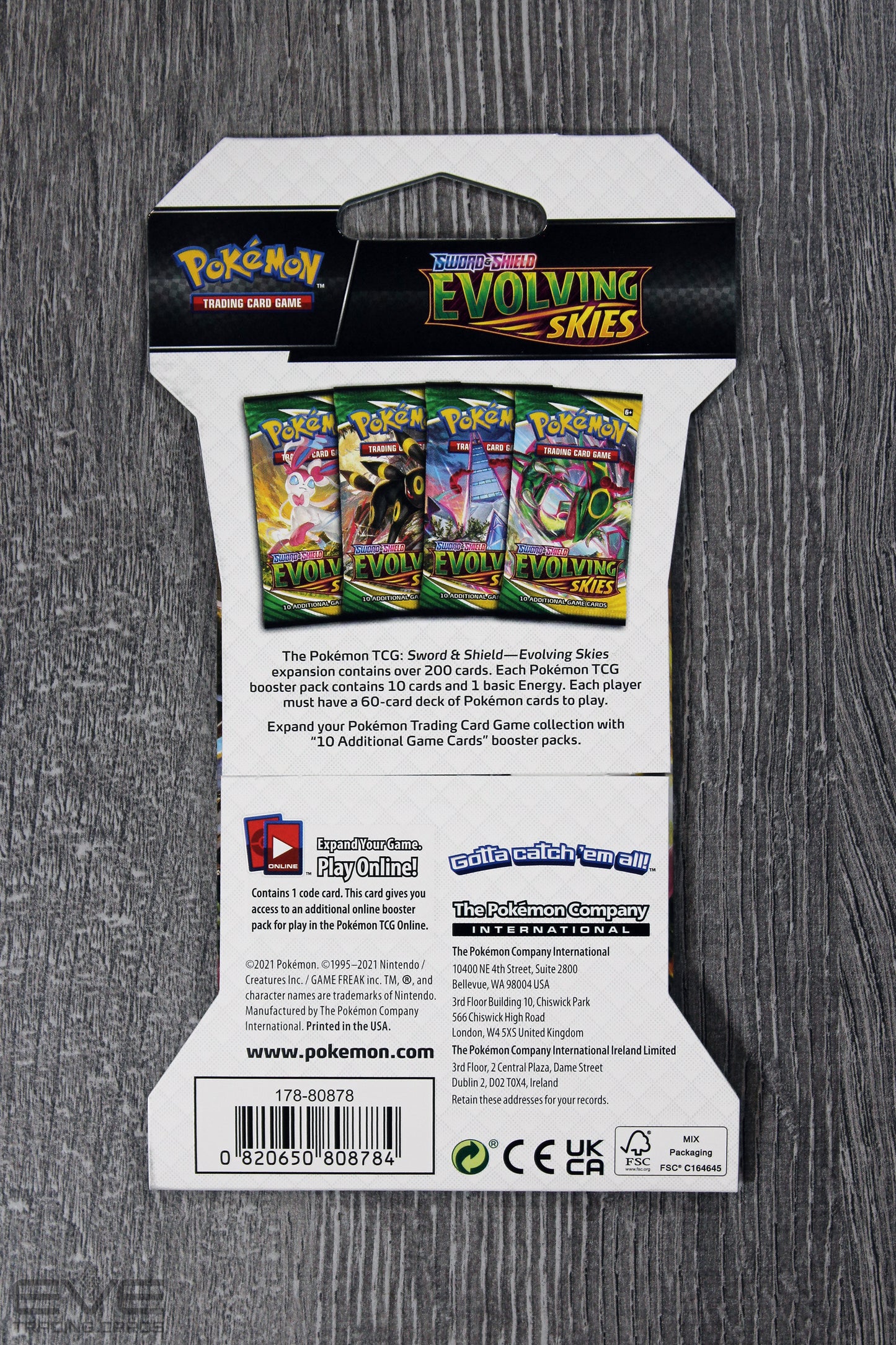 Pokémon TCG: Sword & Shield Evolving Skies Sleeved Single Booster Pack