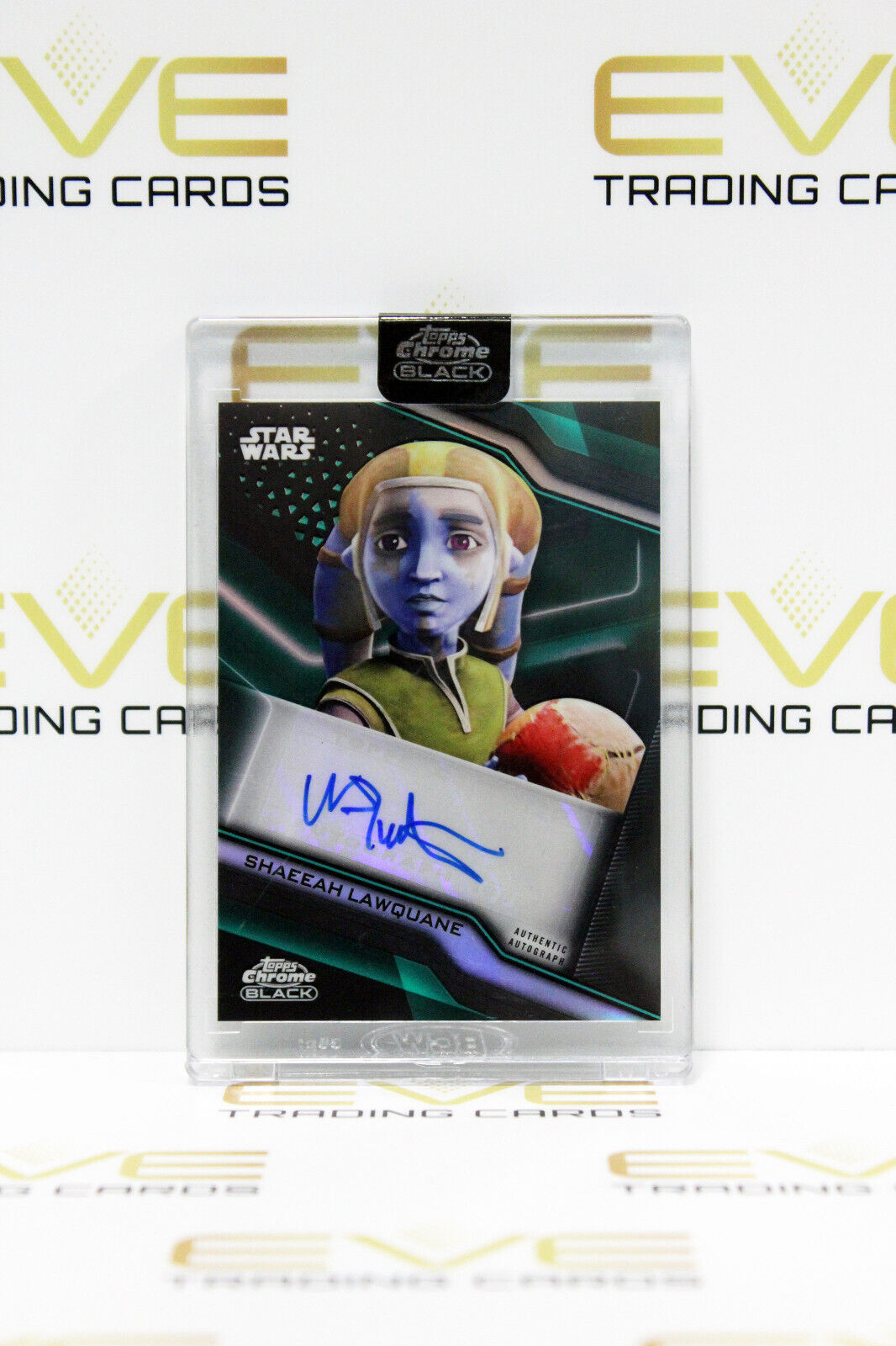 Topps Chrome Black Star Wars Nika Futterman/Shaeeah Lawquane Auto Green Refract