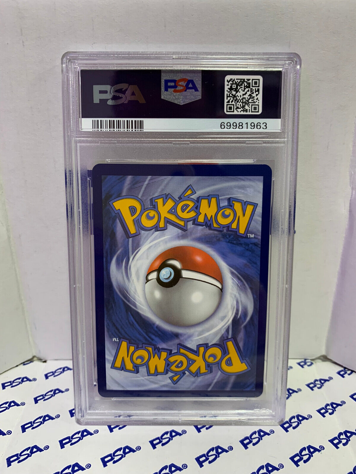 Graded Pokemon Card - 179/196 SWSH FA/Aerodactyl V Lost Origin - PSA 7