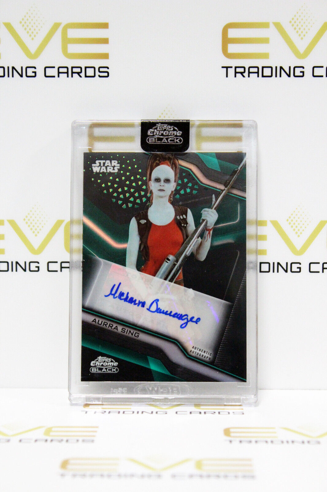 Topps Chrome Black Star Wars Michonne Bourriague/Aurra Auto Green Refractor Card